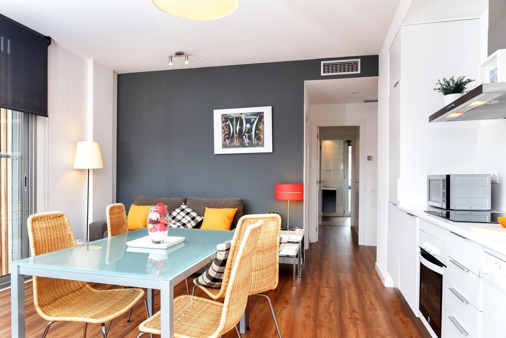 Feelathome Poblenou Beach Apartments Βαρκελώνη Δωμάτιο φωτογραφία
