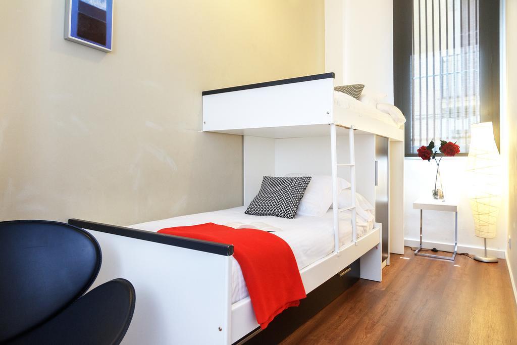Feelathome Poblenou Beach Apartments Βαρκελώνη Δωμάτιο φωτογραφία